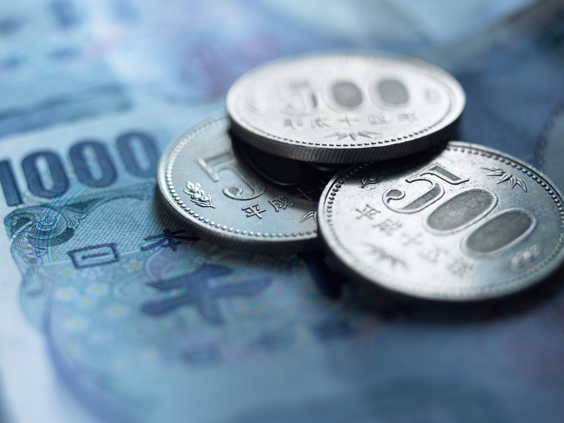 日元汇率为何持续走弱？