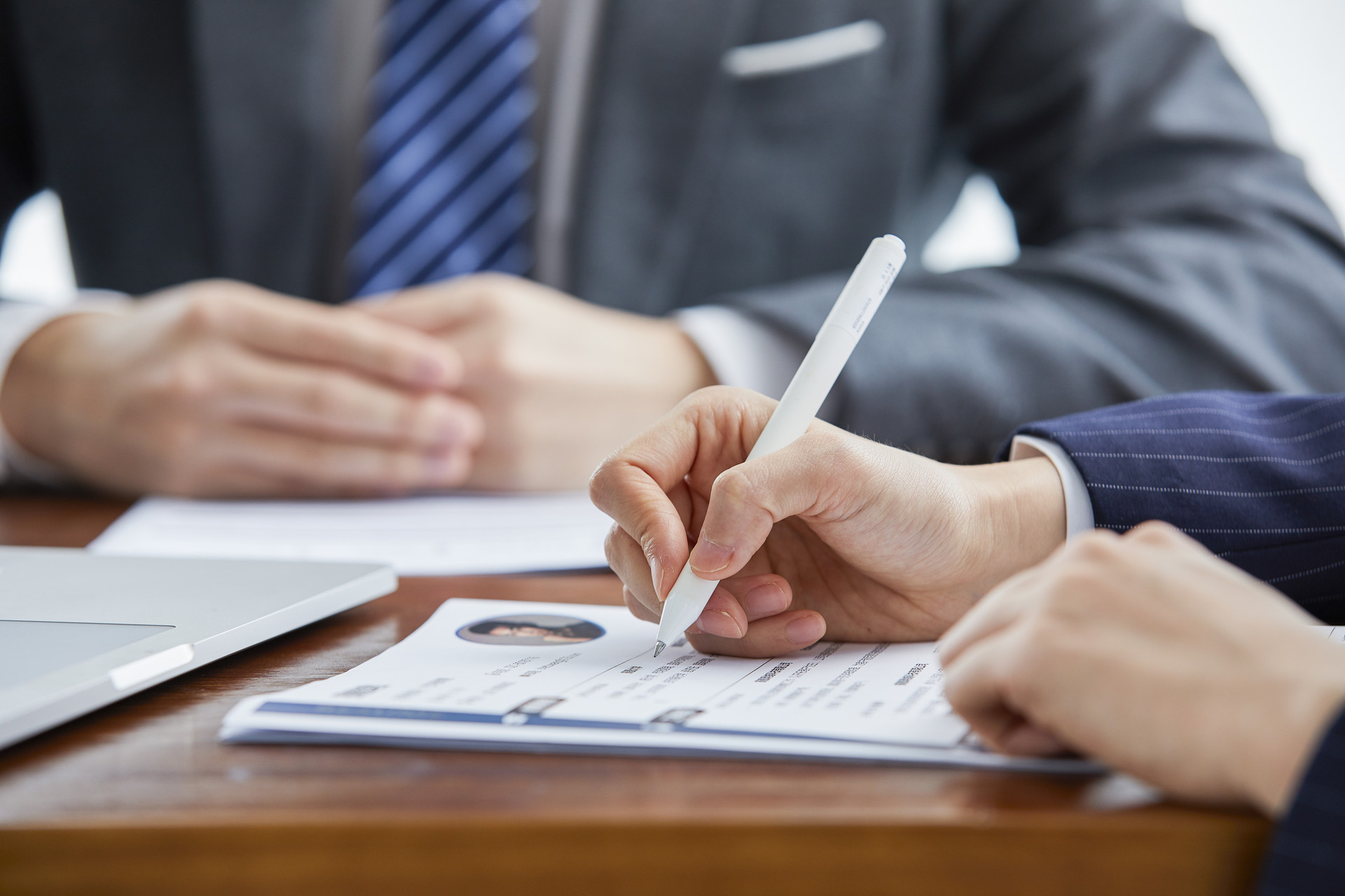 亚马逊德国新增1.2万个临时岗位 应对年终购物高峰