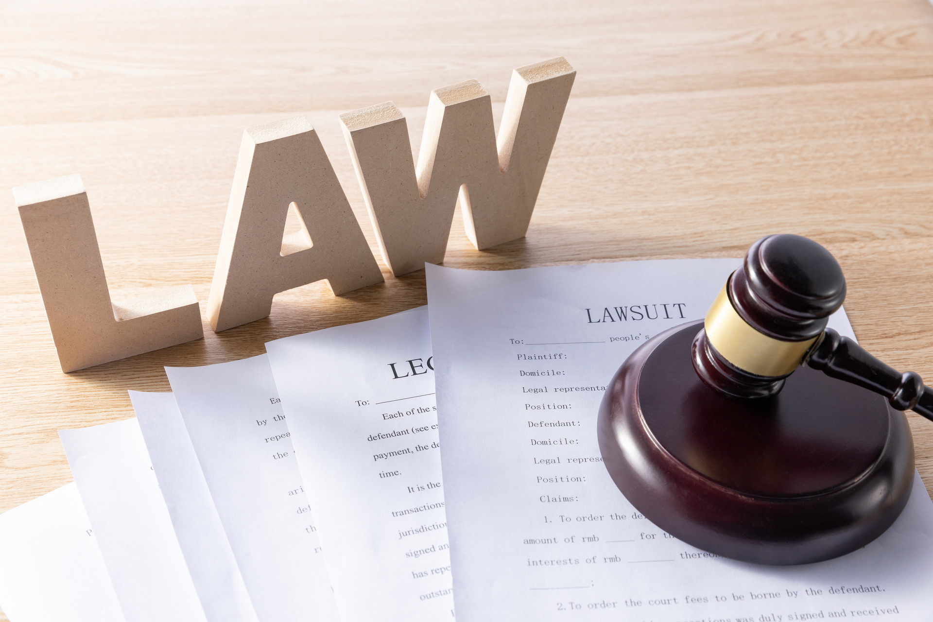 网红销售“许愿蜡烛”等迷信产品 涉案超5000万被公诉