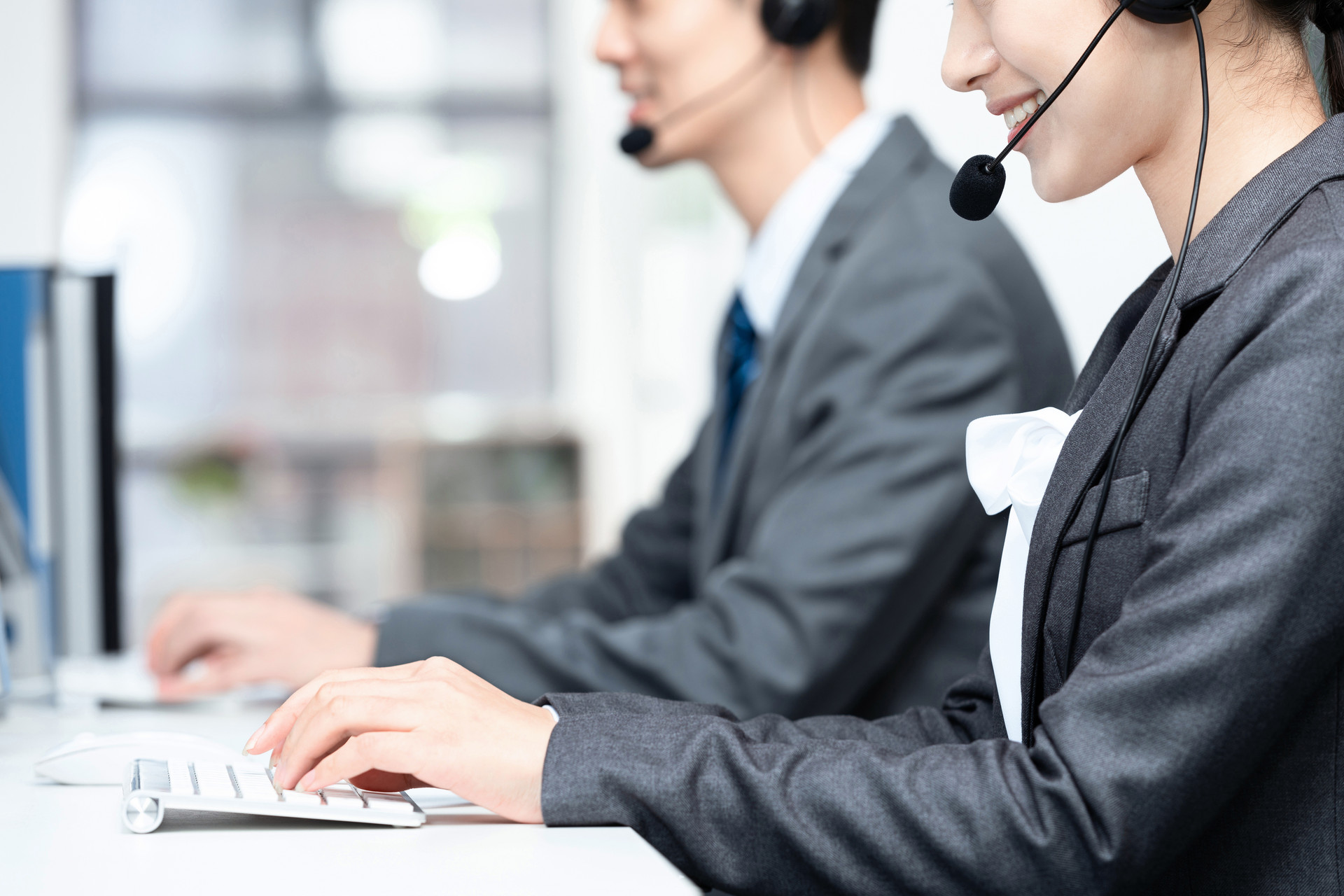 三大AI应用春节DAU创新高，千问缩小与豆包差距