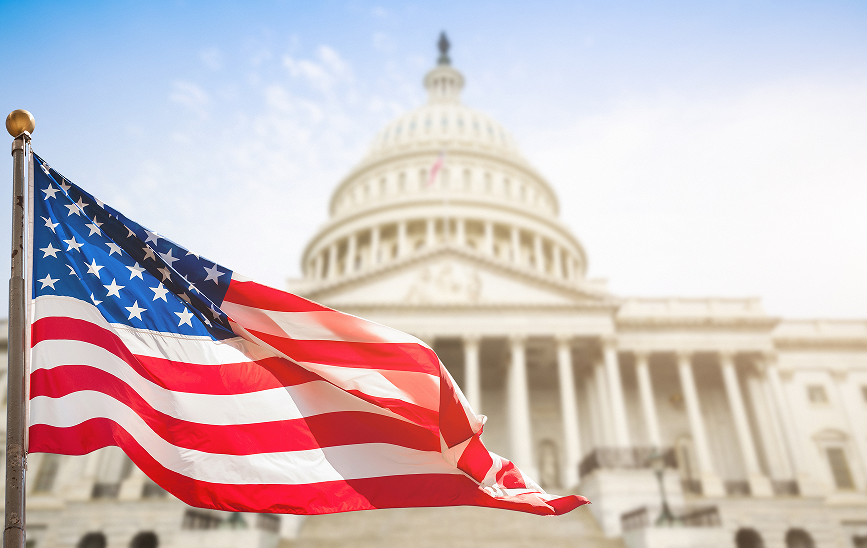 突发!特朗普签署文件：美国将对这些产品加征100%关税，全球贸易再掀波澜！ 