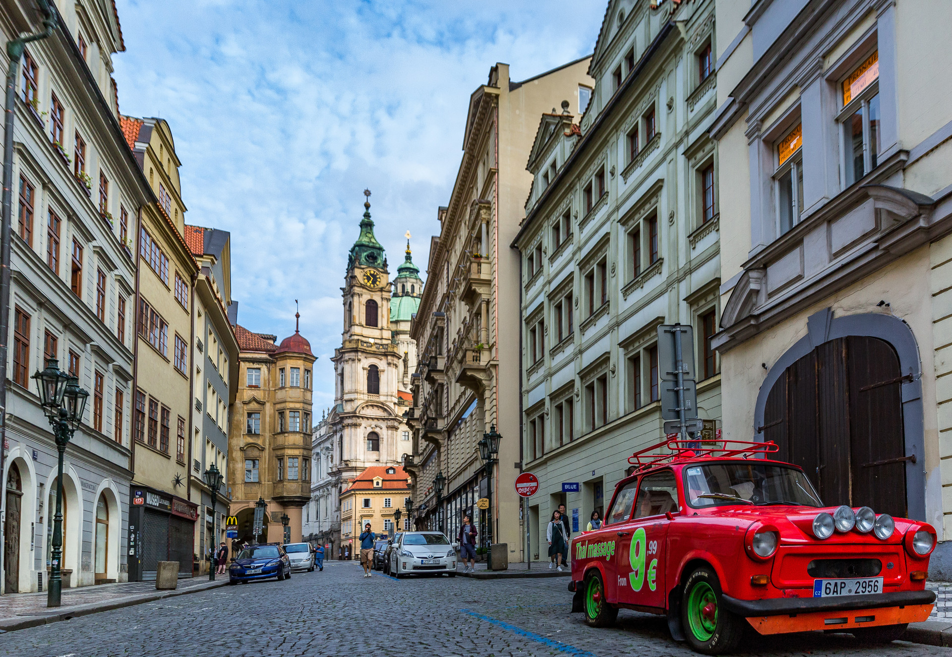 美元指数创近20年新高美元兑欧元汇率接近1:1